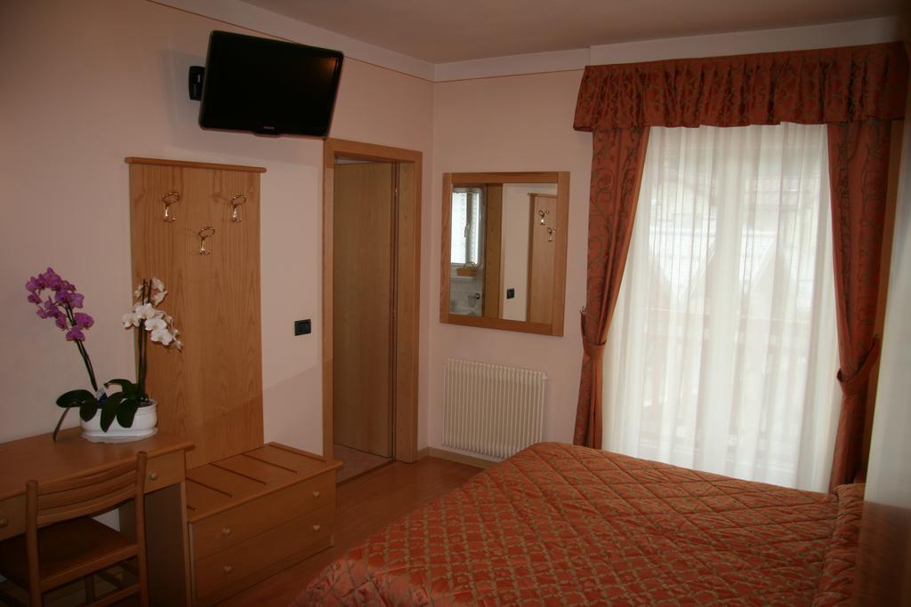 Dolomiti Hotel Olimpia Andalo Bagian luar foto
